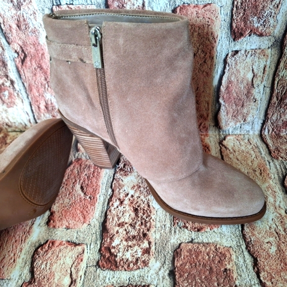 Jessica Simpson Cassley Ankle Boots Color: Rose Taupe - Picture 12 of 16